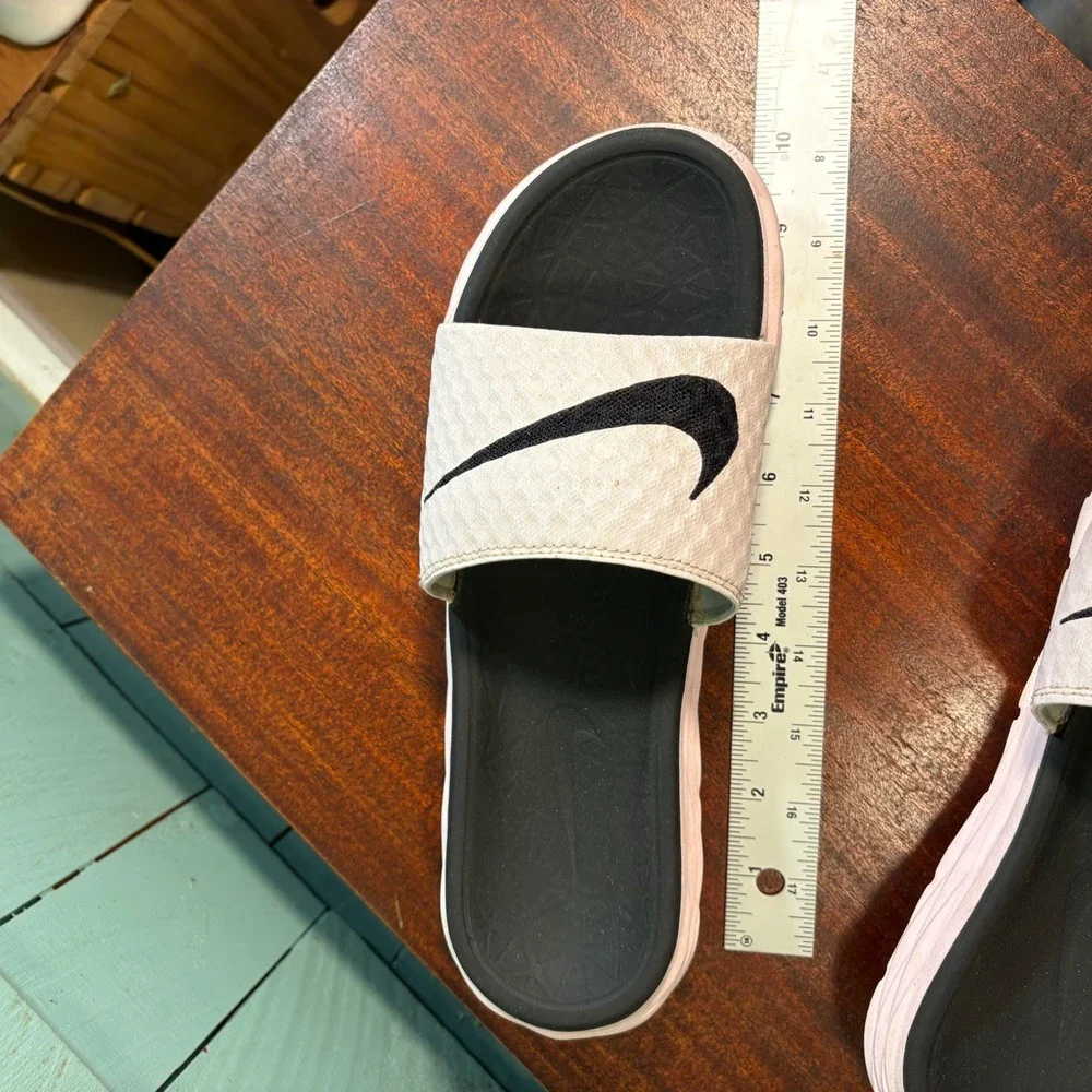 Nike Solarsoft Slide Sandals White Black Athletic Sport Comfort Slides